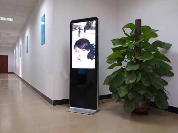 商场广告机 为何它们无处不在？